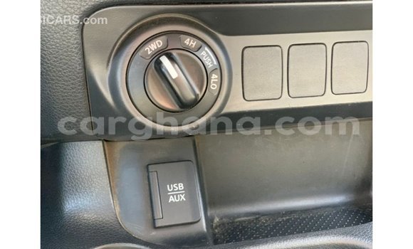 Sayi Imported Nissan Navara White Mota in Import - Dubai a Ashanti Sayi Imported Nissan Navara White Mota in Import - Dubai a Ashanti