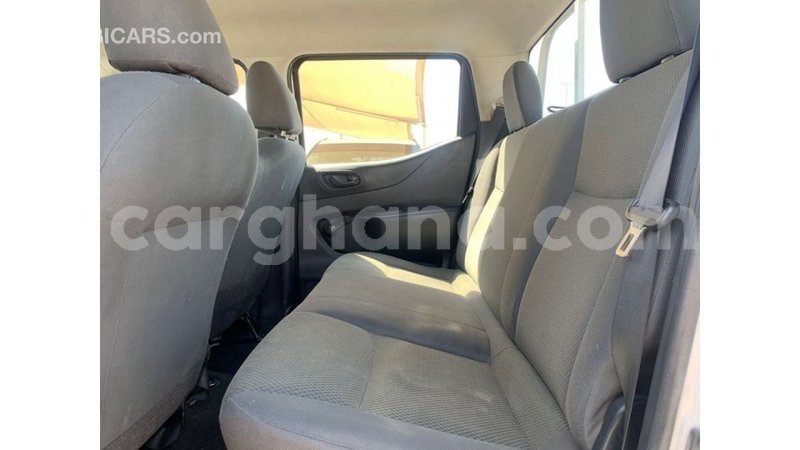 Big with watermark nissan navara ashanti import dubai 53776