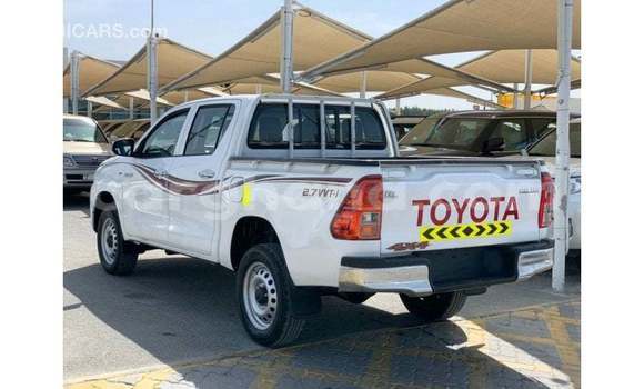 Sayi Imported Toyota Hilux White Mota in Import - Dubai a Ashanti Sayi Imported Toyota Hilux White Mota in Import - Dubai a Ashanti