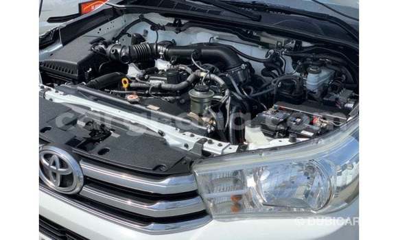 Sayi Imported Toyota Hilux White Mota in Import - Dubai a Ashanti Sayi Imported Toyota Hilux White Mota in Import - Dubai a Ashanti