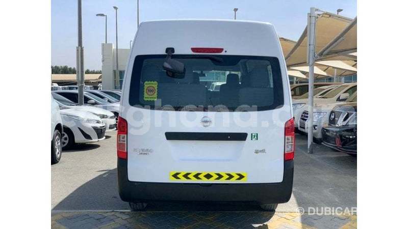 Big with watermark nissan urvan ashanti import dubai 53782