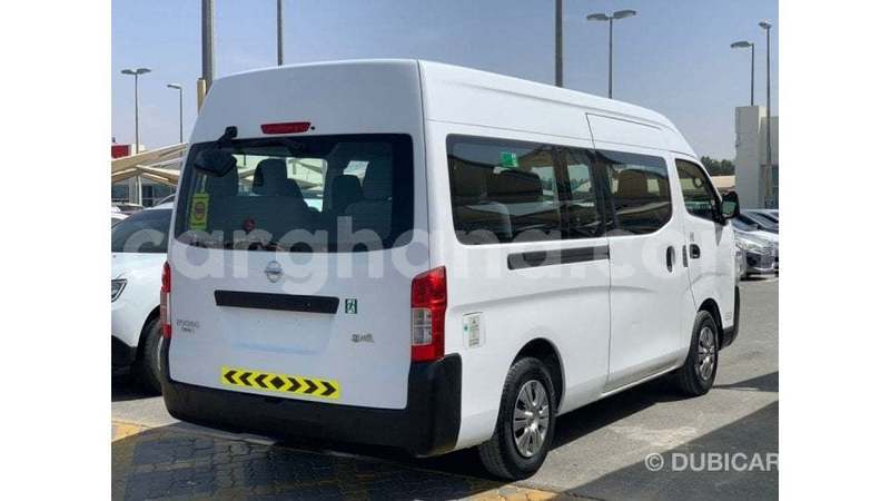 Big with watermark nissan urvan ashanti import dubai 53782