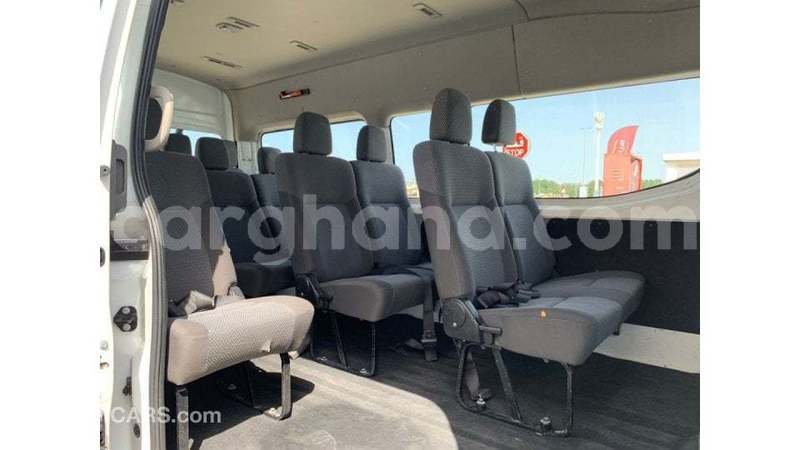 Big with watermark nissan urvan ashanti import dubai 53782