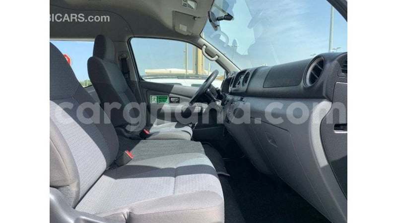 Big with watermark nissan urvan ashanti import dubai 53782