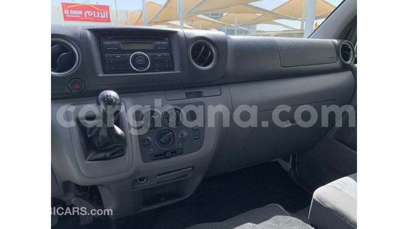 Big with watermark nissan urvan ashanti import dubai 53782