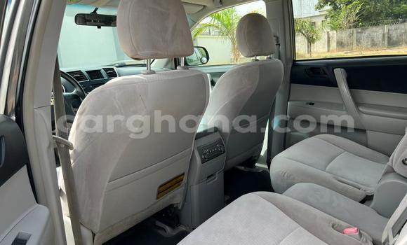 Ra Àlòkù Toyota Highlander Alagara Ọkọ̀ in Iwọn didun ni Oorun Ra Àlòkù Toyota Highlander Alagara Ọkọ̀ in Iwọn didun ni Oorun