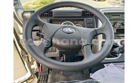 Buy Import Mitsubishi Carisma White Car in Import - Dubai in Ashanti Buy Import Mitsubishi Carisma White Car in Import - Dubai in Ashanti