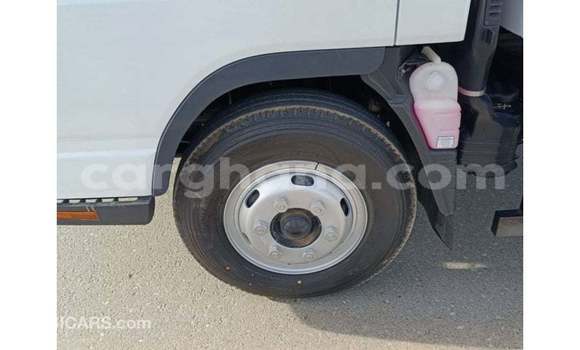 Buy Import Mitsubishi Carisma White Car in Import - Dubai in Ashanti Buy Import Mitsubishi Carisma White Car in Import - Dubai in Ashanti