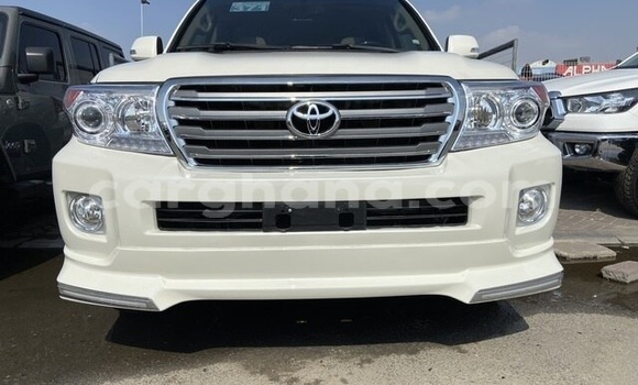 Buy Used Toyota Land Cruiser White Car in Accra in Greater Accra
