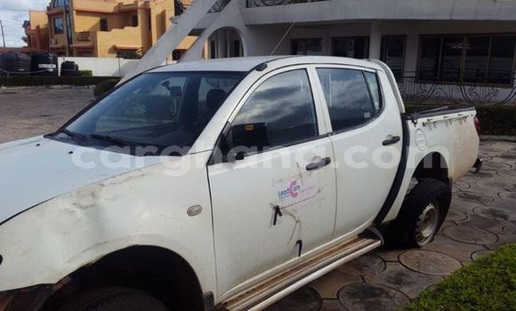 Buy Used Mitsubishi L200 White Car in Kumasi in Ashanti Buy Used Mitsubishi L200 White Car in Kumasi in Ashanti