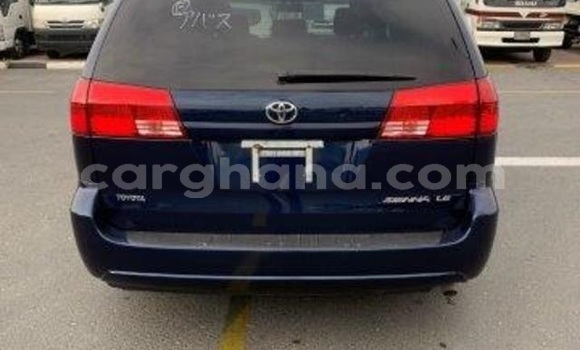 Buy Used Toyota Sienna Blue Car in Accra in Greater Accra Buy Used Toyota Sienna Blue Car in Accra in Greater Accra