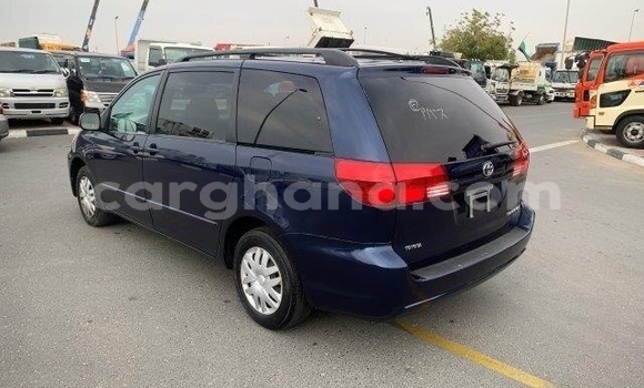 Buy Used Toyota Sienna Blue Car in Accra in Greater Accra Buy Used Toyota Sienna Blue Car in Accra in Greater Accra