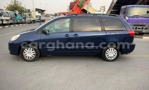 Buy Used Toyota Sienna Blue Car in Accra in Greater Accra Buy Used Toyota Sienna Blue Car in Accra in Greater Accra