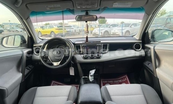 Buy Used Toyota RAV4 White Car in Accra in Greater Accra Buy Used Toyota RAV4 White Car in Accra in Greater Accra