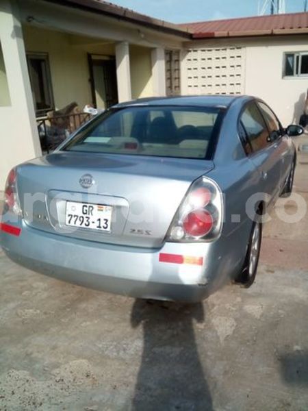 Big with watermark nissan altima 2005 model with 2013 registration cars 1009482 b 935223822d97cea687c645e013174c15
