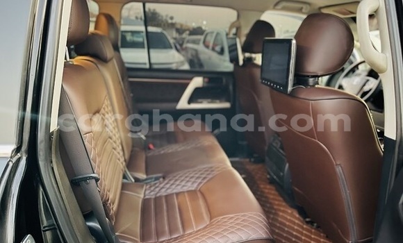 Buy Used Toyota Land Cruiser Black Car in Accra in Greater Accra Buy Used Toyota Land Cruiser Black Car in Accra in Greater Accra