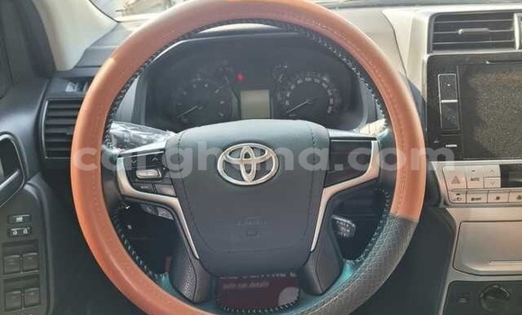 Sayi Na hannu Toyota Land Cruiser Prado White Mota in Accra a Greater Accra Sayi Na hannu Toyota Land Cruiser Prado White Mota in Accra a Greater Accra