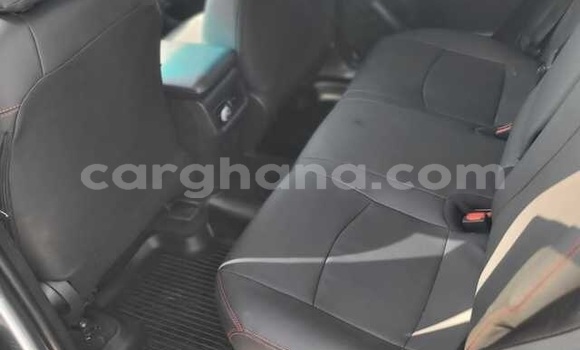 Sayi Na hannu Toyota RAV4 White Mota in Accra a Greater Accra Sayi Na hannu Toyota RAV4 White Mota in Accra a Greater Accra