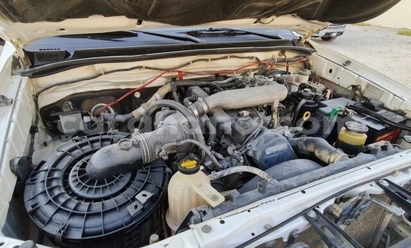 Sayi Na hannu Toyota Hilux White Mota in Accra a Greater Accra Sayi Na hannu Toyota Hilux White Mota in Accra a Greater Accra