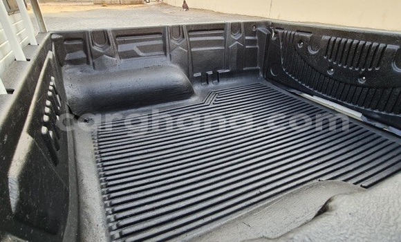 Sayi Na hannu Toyota Hilux White Mota in Accra a Greater Accra Sayi Na hannu Toyota Hilux White Mota in Accra a Greater Accra