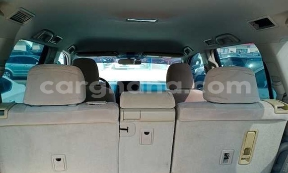 Ra Àlòkù Toyota Land Cruiser Prado funfun Ọkọ̀ in Accra ni Greater Accra Ra Àlòkù Toyota Land Cruiser Prado funfun Ọkọ̀ in Accra ni Greater Accra