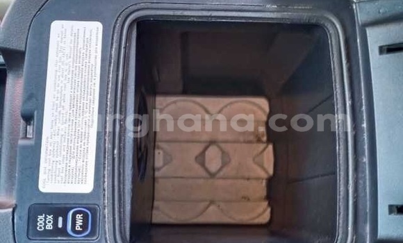 Ra Àlòkù Toyota Land Cruiser Prado funfun Ọkọ̀ in Accra ni Greater Accra Ra Àlòkù Toyota Land Cruiser Prado funfun Ọkọ̀ in Accra ni Greater Accra