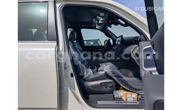 Buy Import Toyota Land Cruiser White Car in Import - Dubai in Ashanti Buy Import Toyota Land Cruiser White Car in Import - Dubai in Ashanti