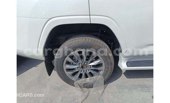 Buy Import Toyota Land Cruiser White Car in Import - Dubai in Ashanti Buy Import Toyota Land Cruiser White Car in Import - Dubai in Ashanti
