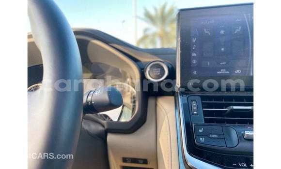 Buy Import Toyota Land Cruiser White Car in Import - Dubai in Ashanti Buy Import Toyota Land Cruiser White Car in Import - Dubai in Ashanti