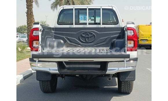 Buy Import Toyota Hilux White Car in Import - Dubai in Ashanti Buy Import Toyota Hilux White Car in Import - Dubai in Ashanti