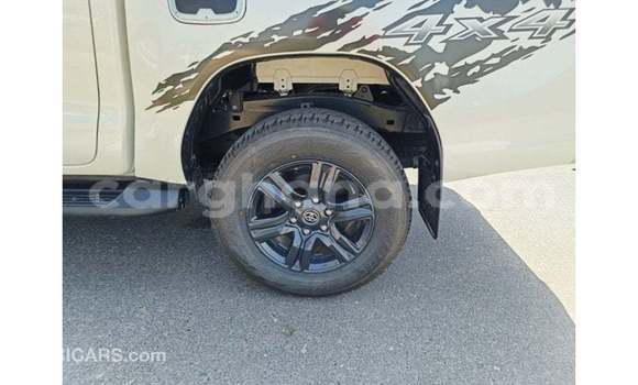 Buy Import Toyota Hilux White Car in Import - Dubai in Ashanti Buy Import Toyota Hilux White Car in Import - Dubai in Ashanti