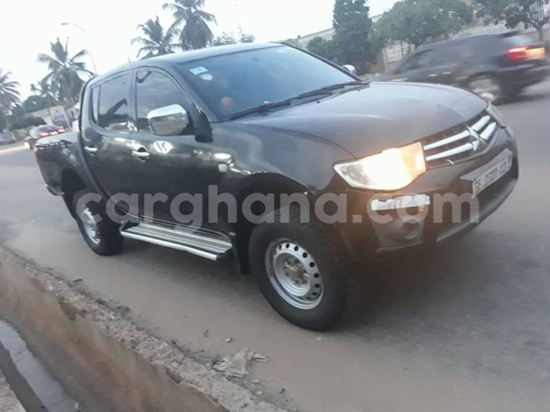 Download Buy Used Mitsubishi L200 Black Car In Tema In Greater Accra Carghana Yellowimages Mockups