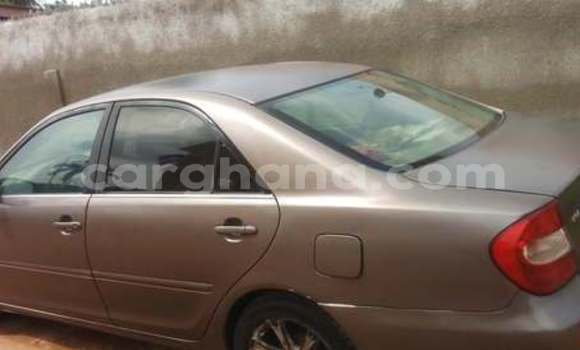 Ra Àlòkù Toyota Camry Brown Ọkọ̀ in Accra ni Greater Accra Ra Àlòkù Toyota Camry Brown Ọkọ̀ in Accra ni Greater Accra