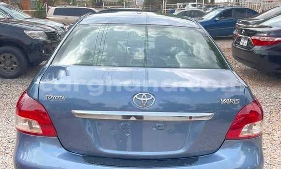 Ra Àlòkù Toyota Yaris Blue Ọkọ̀ in Iwọn didun ni Oorun Ra Àlòkù Toyota Yaris Blue Ọkọ̀ in Iwọn didun ni Oorun