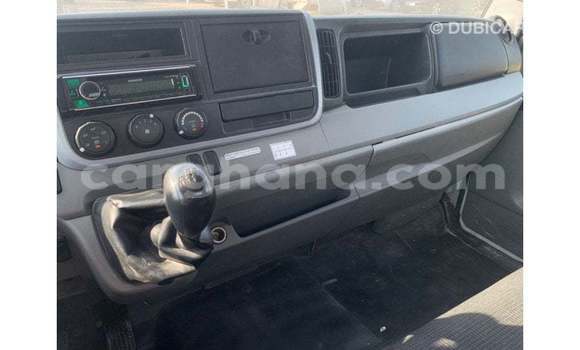 Ra Imported Mitsubishi Carisma funfun Ọkọ̀ in Import - Dubai ni Ashanti Ra Imported Mitsubishi Carisma funfun Ọkọ̀ in Import - Dubai ni Ashanti