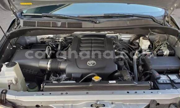 Ra Àlòkù Toyota Sequoia Silver Ọkọ̀ in Accra ni Greater Accra Ra Àlòkù Toyota Sequoia Silver Ọkọ̀ in Accra ni Greater Accra
