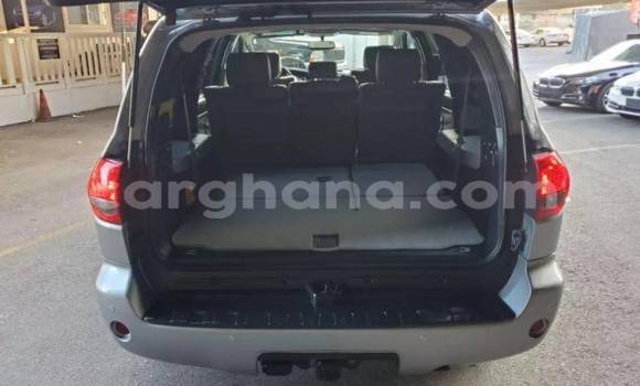 Ra Àlòkù Toyota Sequoia Silver Ọkọ̀ in Accra ni Greater Accra Ra Àlòkù Toyota Sequoia Silver Ọkọ̀ in Accra ni Greater Accra