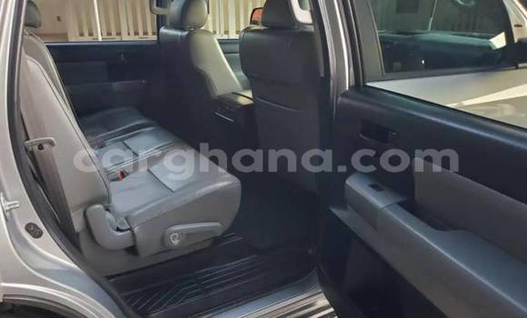 Ra Àlòkù Toyota Sequoia Silver Ọkọ̀ in Accra ni Greater Accra Ra Àlòkù Toyota Sequoia Silver Ọkọ̀ in Accra ni Greater Accra