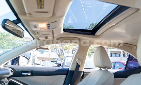 Sayi Na hannu Lexus IS Black Mota in Accra a Greater Accra Sayi Na hannu Lexus IS Black Mota in Accra a Greater Accra