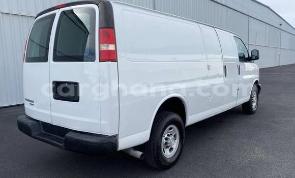 Sayi Na hannu Chevrolet Express White Mota in Accra a Greater Accra Sayi Na hannu Chevrolet Express White Mota in Accra a Greater Accra