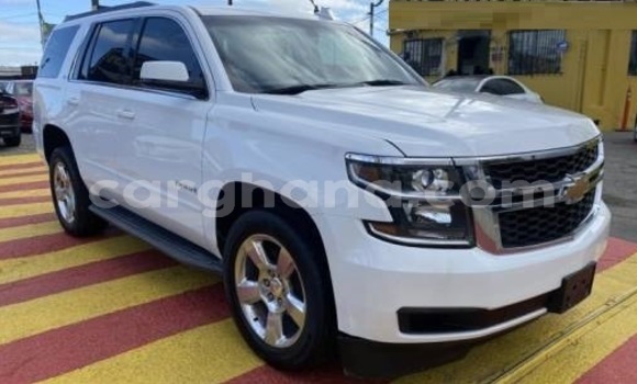Sayi Na hannu Chevrolet Tahoe White Mota in Accra a Greater Accra Sayi Na hannu Chevrolet Tahoe White Mota in Accra a Greater Accra