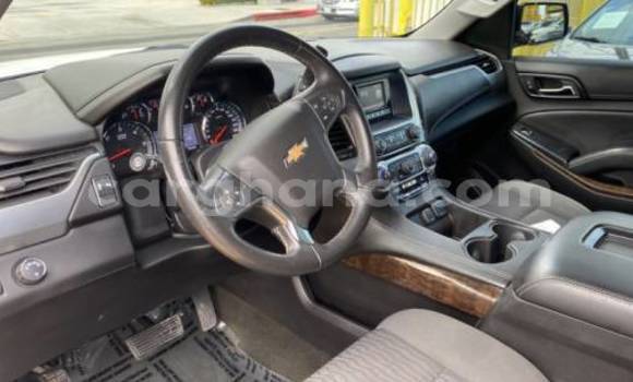 Sayi Na hannu Chevrolet Tahoe White Mota in Accra a Greater Accra Sayi Na hannu Chevrolet Tahoe White Mota in Accra a Greater Accra