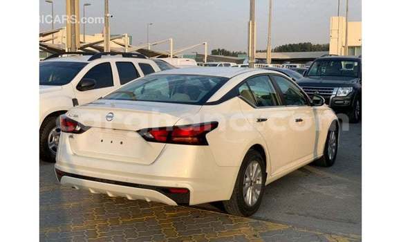 Ra Imported Nissan Altima funfun Ọkọ̀ in Import - Dubai ni Ashanti Ra Imported Nissan Altima funfun Ọkọ̀ in Import - Dubai ni Ashanti
