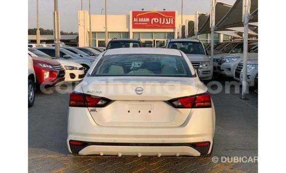 Ra Imported Nissan Altima funfun Ọkọ̀ in Import - Dubai ni Ashanti Ra Imported Nissan Altima funfun Ọkọ̀ in Import - Dubai ni Ashanti