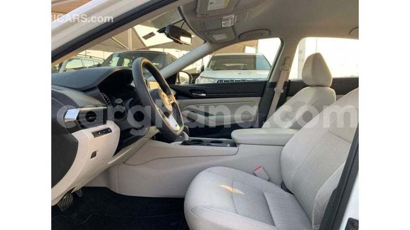 Big with watermark nissan altima ashanti import dubai 53897