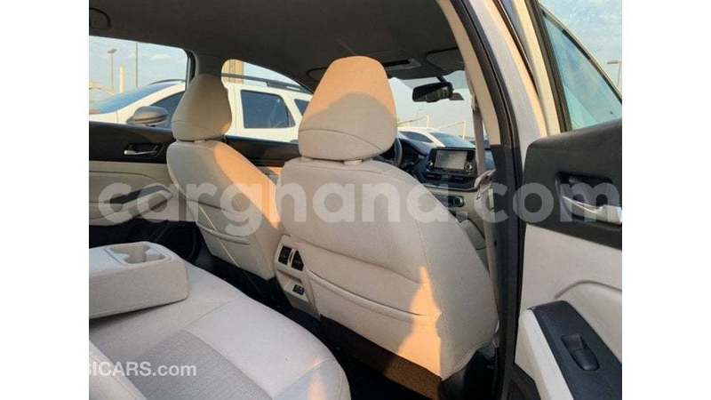 Big with watermark nissan altima ashanti import dubai 53897