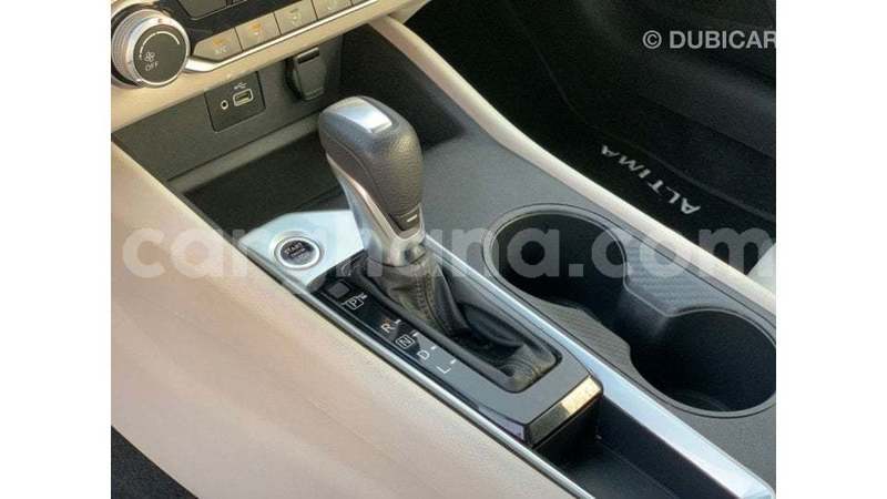 Big with watermark nissan altima ashanti import dubai 53897