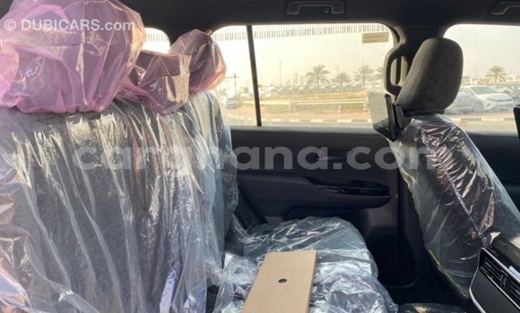 Buy Import Toyota Land Cruiser White Car in Import - Dubai in Ashanti Buy Import Toyota Land Cruiser White Car in Import - Dubai in Ashanti