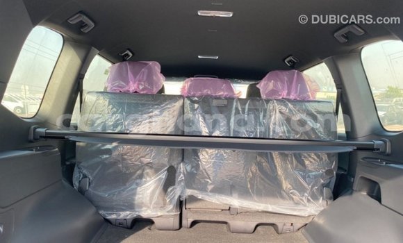 Buy Import Toyota Land Cruiser White Car in Import - Dubai in Ashanti Buy Import Toyota Land Cruiser White Car in Import - Dubai in Ashanti