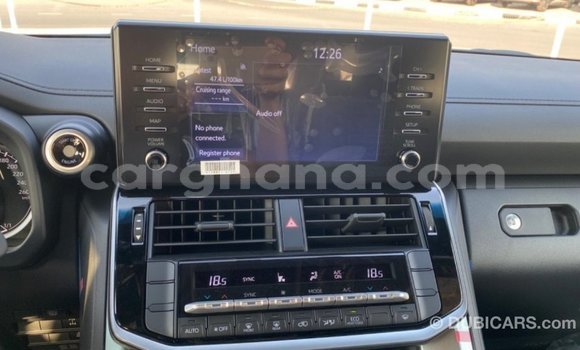 Buy Import Toyota Land Cruiser White Car in Import - Dubai in Ashanti Buy Import Toyota Land Cruiser White Car in Import - Dubai in Ashanti